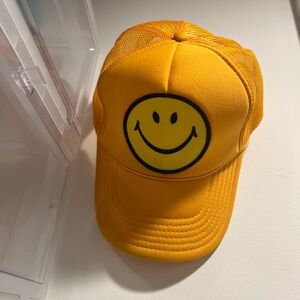 Aviator nation smile hat